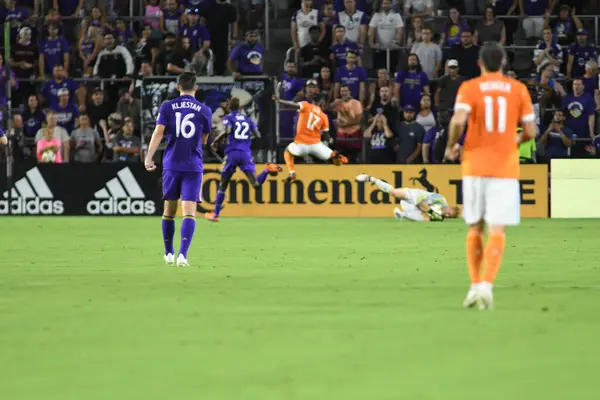 Orlando City SC, 22 Eylül 2018 'de Florida Exploria Stadyumu' nda Houston Dynamo 'yu ağırladı..