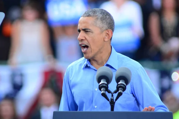 Präsident Barack Obama Spricht Bei Einer Wahlkampfveranstaltung Osceola Heritage Park — Stockfoto