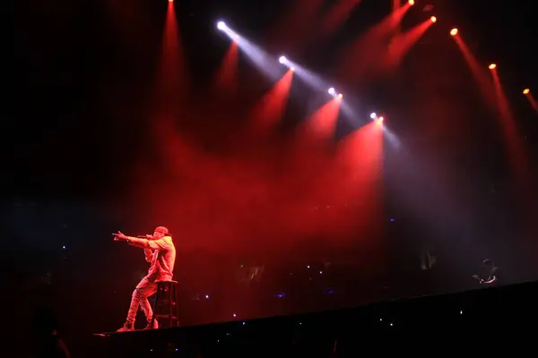 Singer Usher Cântă Amway Center Din Orlando Florida Decembrie 2014 — Fotografie, imagine de stoc