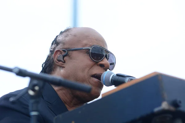 Stevie Wonder Actúa Mitin Celebrado Por Presidente Barack Obama Apoyo — Foto de Stock