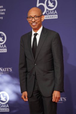 15 Ekim 2019 'da Nashville, Tennessee' deki Linbscome Üniversitesi 'nde verilen 50. GMA Dove Ödülleri sırasında kırmızı halı. 