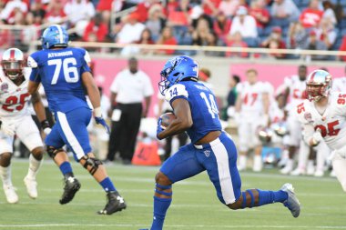 Georgia State Face Batı Kentucky Cure Bowl sırasında 16 Aralık 2017 'de Orlando Florida' daki Citrus Bowl 'da.  