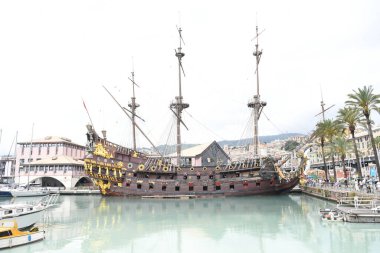 Eski korsan gemisinin manzarası