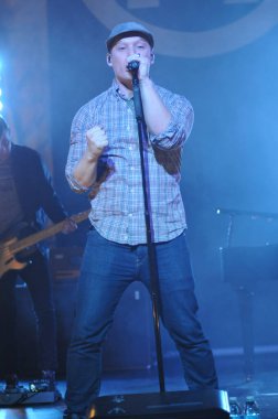 Christian Rock Bands Audio Adrenaline ve Kutless 23 Mart 2014 'te Osceola Sahne Sanatları Merkezi Kissimmee, FL' de sahne almaktadır.. 