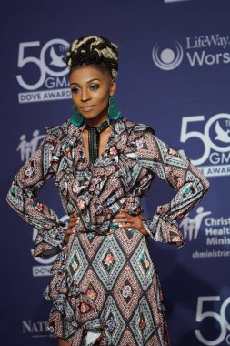 15 Ekim 2019 'da Nashville, Tennessee' deki Linbscome Üniversitesi 'nde verilen 50. GMA Dove Ödülleri sırasında kırmızı halı. 