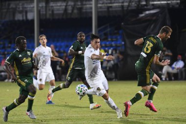 Los Angeles Galaksisi, 14 Temmuz 2020 'de Orlando Florida ABD' deki ESPN Vahşi Spor Dünyası 'nda düzenlenen MLS Sırt Turnuvası sırasında Portland Timbers ile karşı karşıya geldi..