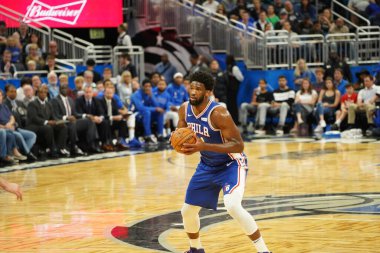 Orlando Magic 27 Aralık 2019 Cuma günü Orlando, Florida 'daki Amway Arena' da Philadelphia 76ers 'a ev sahipliği yapıyor..