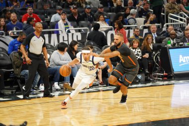 Orlando Magic, 21 Şubat 2020 Cuma günü Orlando Florida 'daki Amway Center' da Dallas Mavericks 'e ev sahipliği yapıyor..  