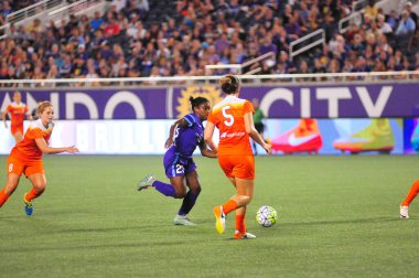 Orlando Pride sunucusu Houston Dash 23 Haziran 2016 'da Orlando Florida' daki Dünya Kampı Stadyumu 'nda..