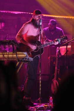 Christian Rock Group David Crowder Band, 17 Ekim 2017 'de Orlando Florida' daki Winter Jam Tour 'da sahne almaktadır.