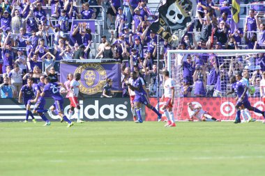 Orlando City SC, 9 Nisan 2019 'da Orlando, Florida' daki Citrus Bowl 'da New York Red Bulls' a ev sahipliği yapıyor.. 