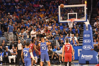 Orlando Magic 17 Ekim 2018 'de Orlando Florida' daki Amway Center 'da Miami Heat' i sunar..  