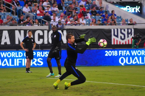 ABD Futbol Takımı 6 Eylül 2016 'da Jacksonville Florida EverBank Field' da Trinidad & Tobago 'ya ev sahipliği yaptı..