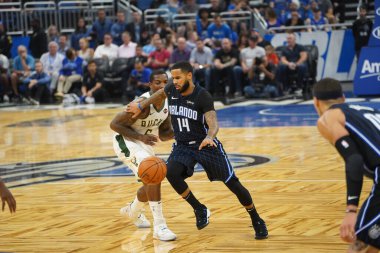 Orlando Magic, Orlando, Florida, ABD 'deki Amway Center' da Milwaukee Bucks 'a ev sahipliği yapıyor. 1 Kasım 2019.  