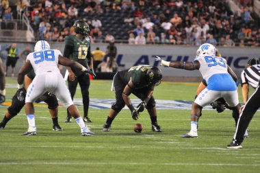 Kuzey Carolina 29 Aralık 2015 tarihinde Orlando Florida 'daki Kamp Dünya Stadyumu' nda oynanan Russell Atletizm Kupası 'nda Baylor ile karşılaşacak.. 