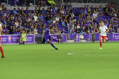Orland Pride, 25 Ağustos 2018 'de Orlando Florida' daki Exploria Stadyumu 'nda Chicago Red Stars' a ev sahipliği yapıyor..  