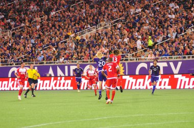Orlando City SC, 8 Mayıs 2015 'te Florida' daki Kamp Dünyası Stadyumu 'nda Los Angeles Galaksisi' ne ev sahipliği yaptı.. 