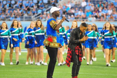 Kuzey Carolina 29 Aralık 2015 tarihinde Orlando Florida 'daki Kamp Dünya Stadyumu' nda oynanan Russell Atletizm Kupası 'nda Baylor ile karşılaşacak..
