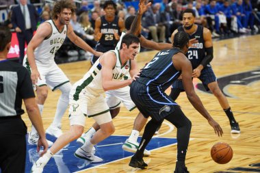 Orlando Magic, Orlando, Florida, ABD 'deki Amway Center' da Milwaukee Bucks 'a ev sahipliği yapıyor. 1 Kasım 2019.  