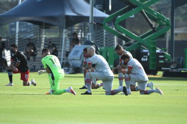 Toronto FC, 13 Temmuz 2020 tarihinde Orlando Florida 'da düzenlenen ESPN Wild World of Sports' ta düzenlenen MLS Back Tournament sırasında D.C. United ile karşı karşıya geldi..  