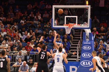 Orlando Magic 25 Ekim 2018 'de Orlando Florida' daki Amway Center 'da Portland Trail Blazers' ı sunar..  