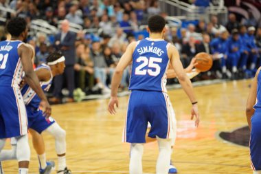 Orlando Magic 27 Aralık 2019 Cuma günü Orlando, Florida 'daki Amway Arena' da Philadelphia 76ers 'a ev sahipliği yapıyor..
