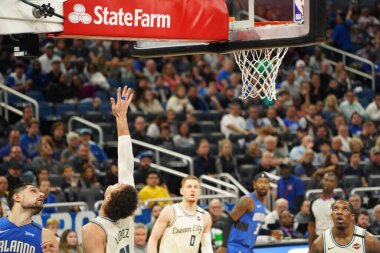 Orlando Magic, 8 Şubat 2020 tarihinde Orlando Florida 'daki Amway' de Milwaukee Bucks 'a ev sahipliği yaptı..  