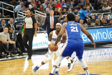 Orlando Magic 27 Aralık 2019 Cuma günü Orlando, Florida 'daki Amway Arena' da Philadelphia 76ers 'a ev sahipliği yapıyor..