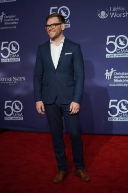 15 Ekim 2019 'da Nashville, Tennessee' deki Linbscome Üniversitesi 'nde verilen 50. GMA Dove Ödülleri sırasında kırmızı halı. 