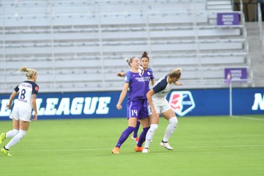 Orlando Pride, 23 Mayıs 2018 'de Orlando Florida' daki Exploria Stadyumu 'nda Kuzey Carolina Cesareti' ne ev sahipliği yapmaktadır..  