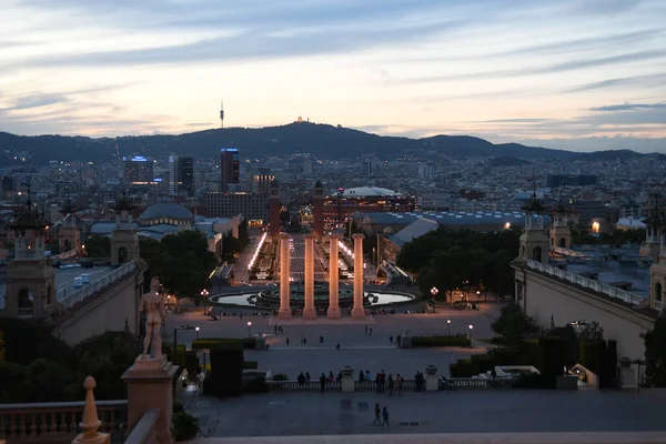 Akşamları Şehir Işıklarına Bak Şehir Manzarası — Stok fotoğraf