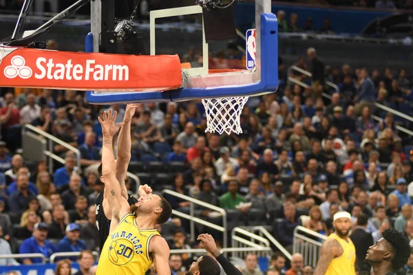 Orlando Magic Hostí Zlaté Státní Bojovníky Amway Center Orlandu Floridě — Stock fotografie