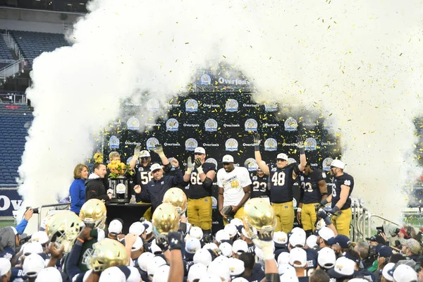 Notre Dame Tvář Lsu Během Citrus Bowl Stadionu Camping World — Stock fotografie