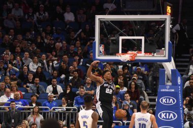 Orlando Magic, 19 Aralık 2018 tarihinde Orlando Florida 'daki Amway Center' da San Antonio Spurs 'a ev sahipliği yapmaktadır.