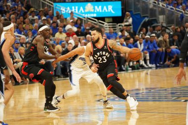 Orlando Magic 21 Nisan 2019 tarihinde Orlando Florida 'daki Amway Arena' da düzenlenen NBA Playoff 1 'de Toronto Rapçileri' ne ev sahipliği yapıyor..