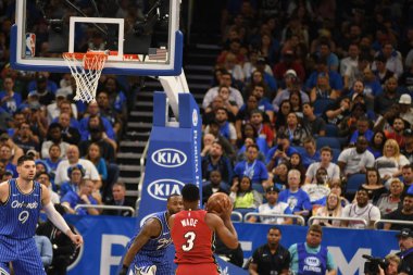 Orlando Magic 17 Ekim 2018 'de Orlando Florida' daki Amway Center 'da Miami Heat' i sunar..