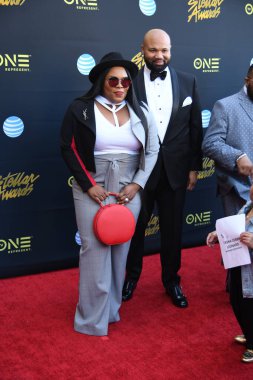 24 Mart 2018 Cumartesi günü Las Vegas 'taki Orleans Resort' ta düzenlenen 33. Yıldız Ödülleri Kırmızı Halı sırasında ünlüler. 