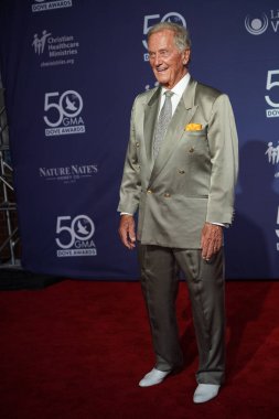 15 Ekim 2019 'da Nashville, Tennessee' deki Linbscome Üniversitesi 'nde verilen 50. GMA Dove Ödülleri sırasında kırmızı halı.