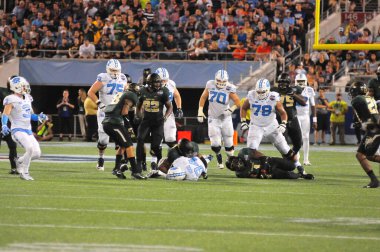 Kuzey Carolina 29 Aralık 2015 tarihinde Orlando Florida 'daki Kamp Dünya Stadyumu' nda oynanan Russell Atletizm Kupası 'nda Baylor ile karşılaşacak..