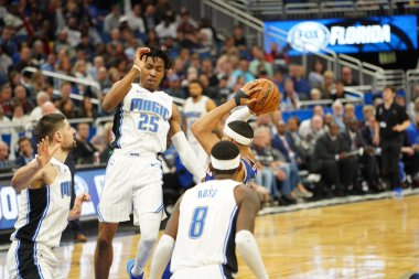 Orlando Magic 27 Aralık 2019 Cuma günü Orlando, Florida 'daki Amway Arena' da Philadelphia 76ers 'a ev sahipliği yapıyor..