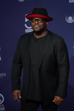 15 Ekim 2019 'da Nashville, Tennessee' deki Linbscome Üniversitesi 'nde verilen 50. GMA Dove Ödülleri sırasında kırmızı halı. 