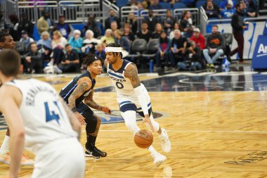 Orlando Magic 28 Şubat 2020 tarihinde Orlando Florida 'da Amway Center' da Minnesota Timberwolves 'a ev sahipliği yapar..  
