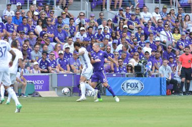 Orlando City 15 Nisan 2017 'de Florida, Orlando' daki Citrus Bowl 'da Los Angeles Galaksisine ev sahipliği yaptı.. 