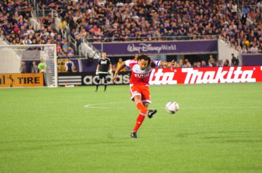 Orlando City SC, 8 Mayıs 2015 'te Florida' daki Kamp Dünyası Stadyumu 'nda Los Angeles Galaksisi' ne ev sahipliği yaptı..