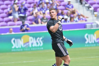 Orlando City 15 Nisan 2017 'de Florida, Orlando' daki Citrus Bowl 'da Los Angeles Galaksisine ev sahipliği yaptı..  