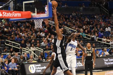 Orlando Magic, 19 Aralık 2018 tarihinde Orlando Florida 'daki Amway Center' da San Antonio Spurs 'a ev sahipliği yapmaktadır.. 