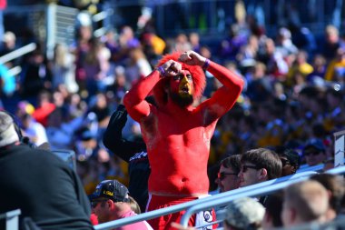 LSU, 31 Aralık 2016 tarihinde Orlando Florida 'daki Kamp Dünya Stadyumu' nda oynanan 71. Citrus Kupası 'nda Louisville ile karşılaşacak.. 