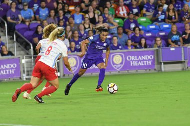 Orland Pride, 25 Ağustos 2018 'de Orlando Florida' daki Exploria Stadyumu 'nda Chicago Red Stars' a ev sahipliği yapıyor..  