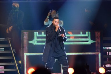 Baba Yankee ve Don Omar 7 Ağustos 2016 'da Orlando Florida' daki Amway Center 'da konser verdiler..  
