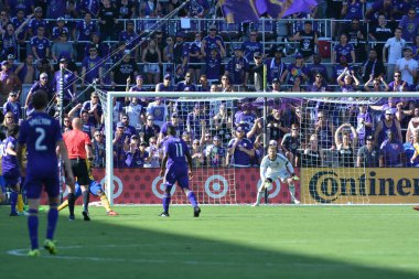 Orlando City 29 Nisan 2017 'de Orlando, Florida' daki Orlando City Stadyumu 'nda Colorado Rapids' e ev sahipliği yaptı.)